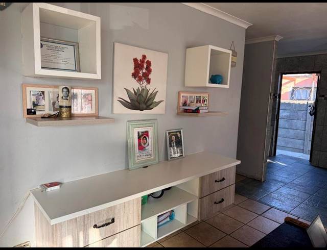 3 BEDROOM HOUSE FOR SALE IN SCOTTSDENE